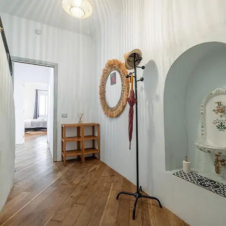 Le Bougainvillier Vieille * Menton