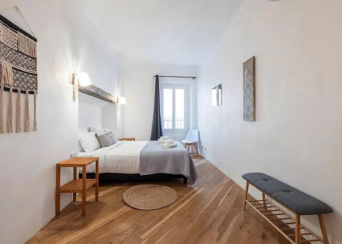 Le Bougainvillier Vieille