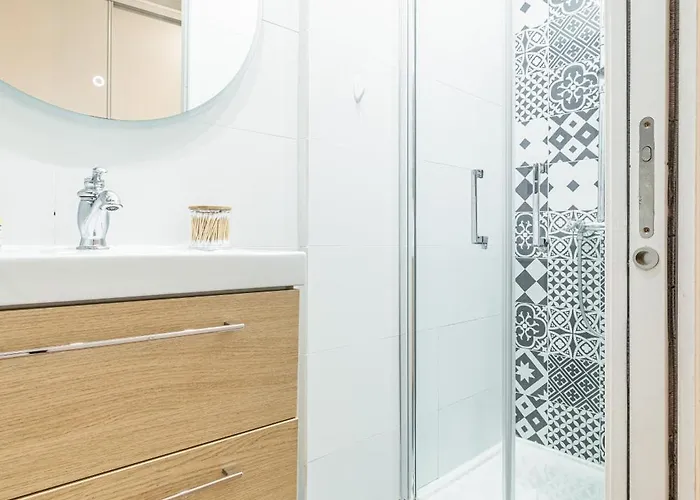 Le Bougainvillier Vieille 公寓 *